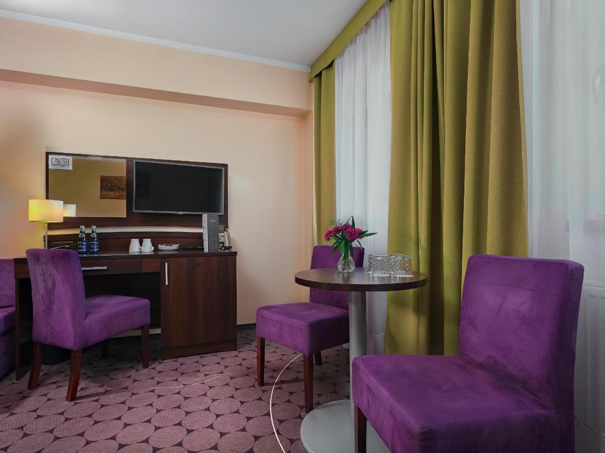 كراكوفيا Aparthotel Lumen المظهر الخارجي الصورة