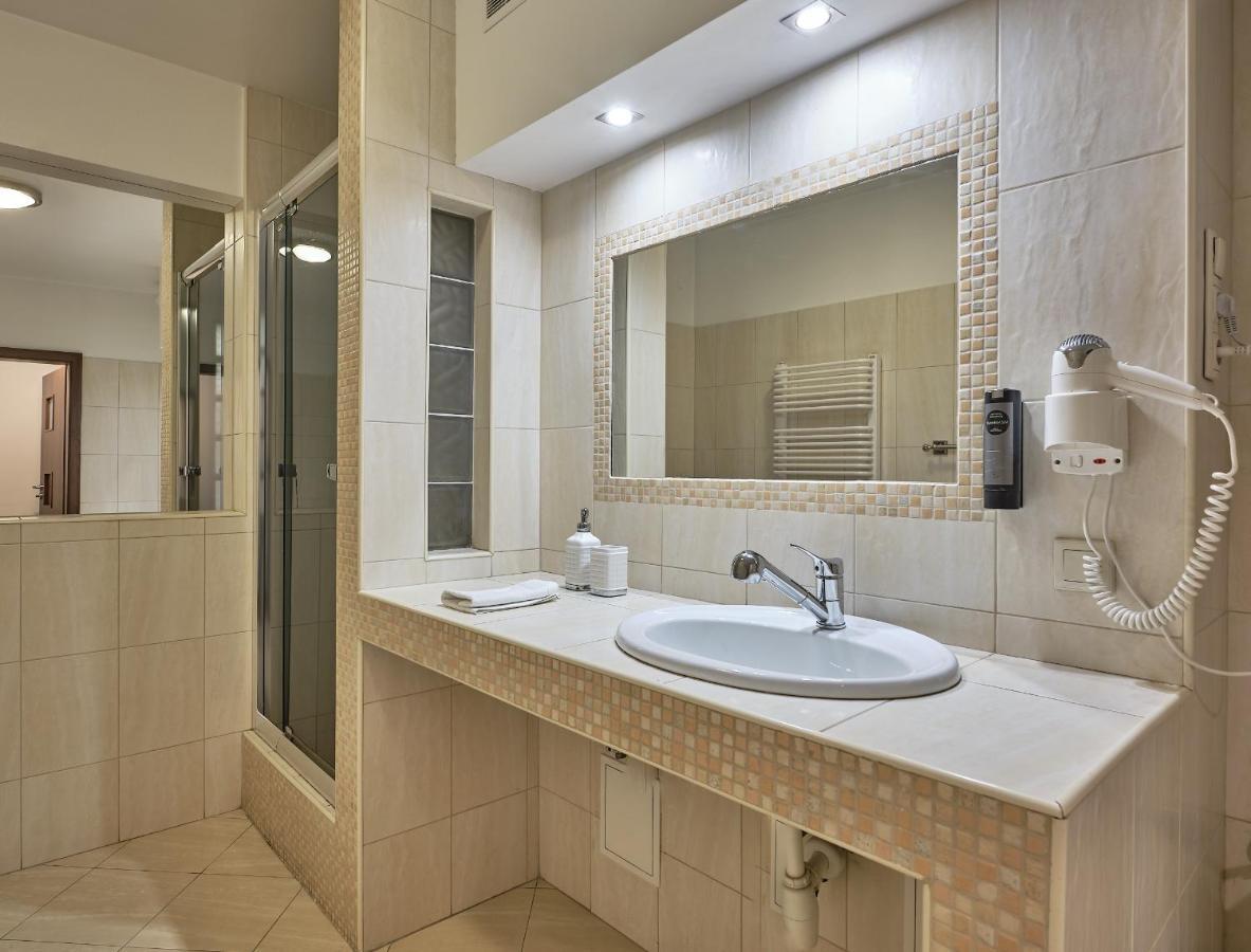 كراكوفيا Aparthotel Lumen المظهر الخارجي الصورة
